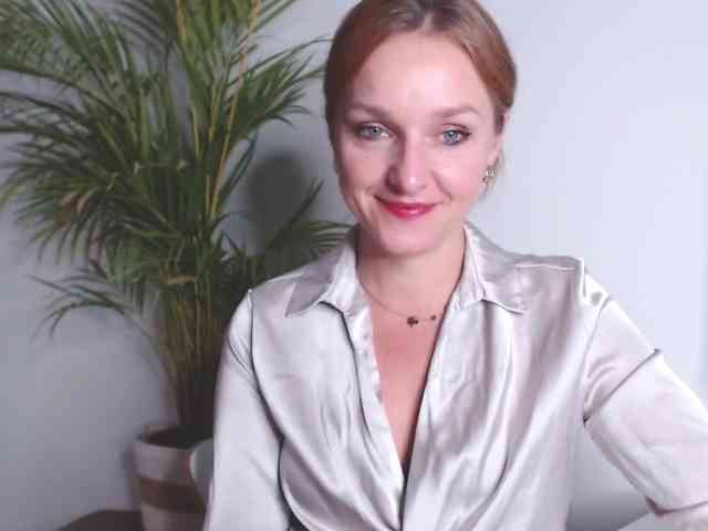 SecretAlicia webcam