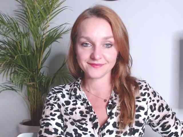 SecretAlicia webcam
