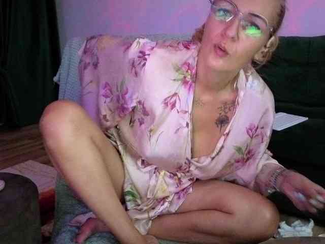 Sweetaniaa webcam