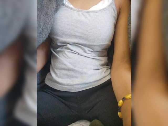 Molie-777 webcam