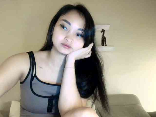 RozyElle webcam