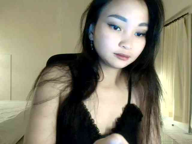 RozyElle webcam