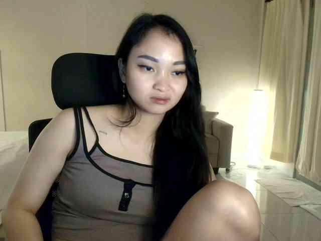 RozyElle webcam