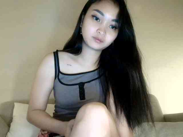 RozyElle webcam