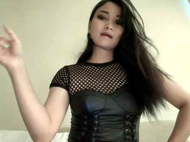 RozyElle webcam