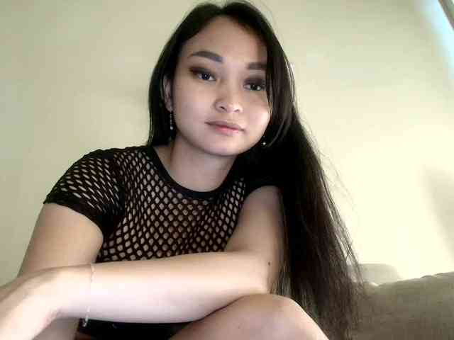 RozyElle webcam