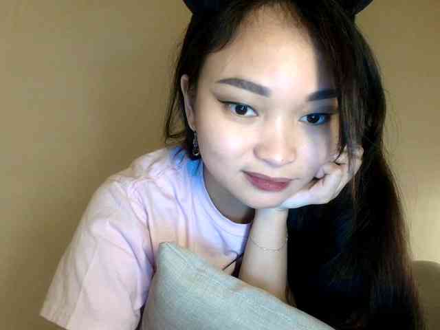 RozyElle webcam
