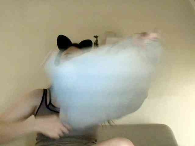 RozyElle webcam