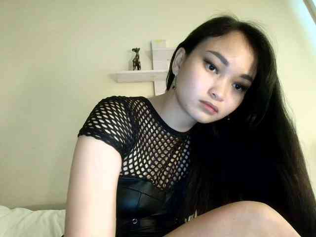 RozyElle webcam