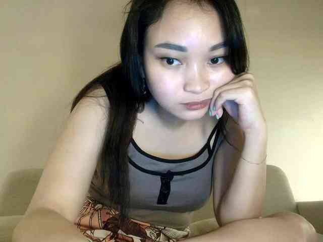 RozyElle webcam