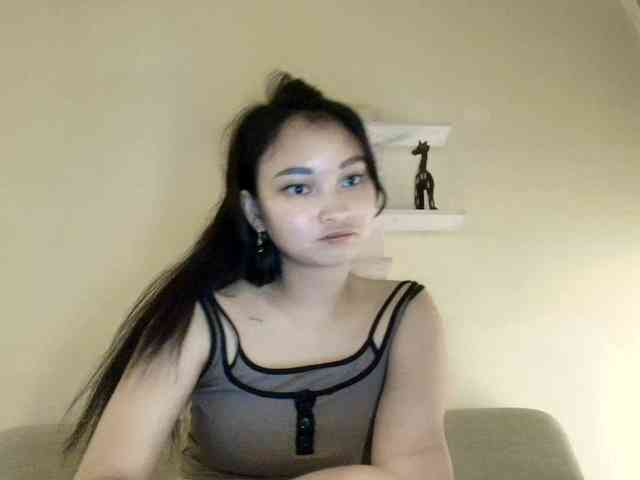 RozyElle webcam