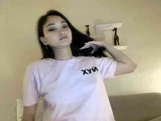 RozyElle webcam