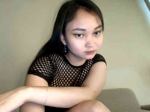 RozyElle webcam