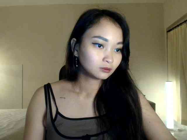 RozyElle webcam
