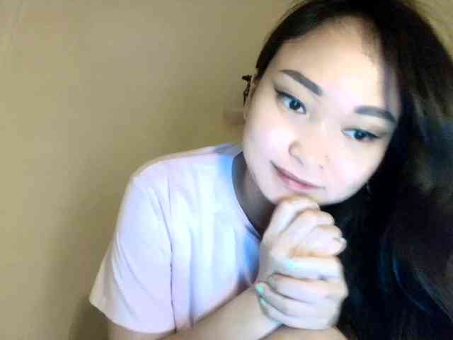 RozyElle webcam