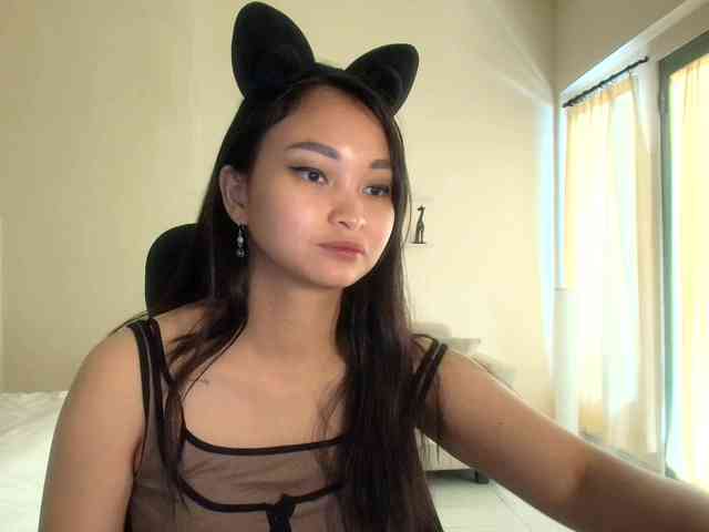 RozyElle webcam