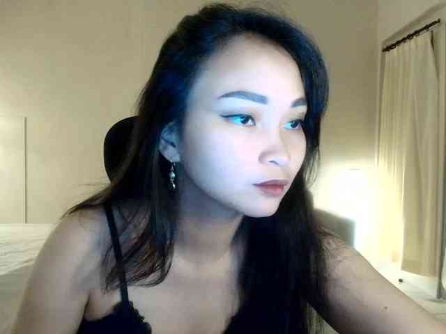 RozyElle webcam