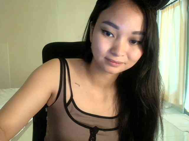 RozyElle webcam