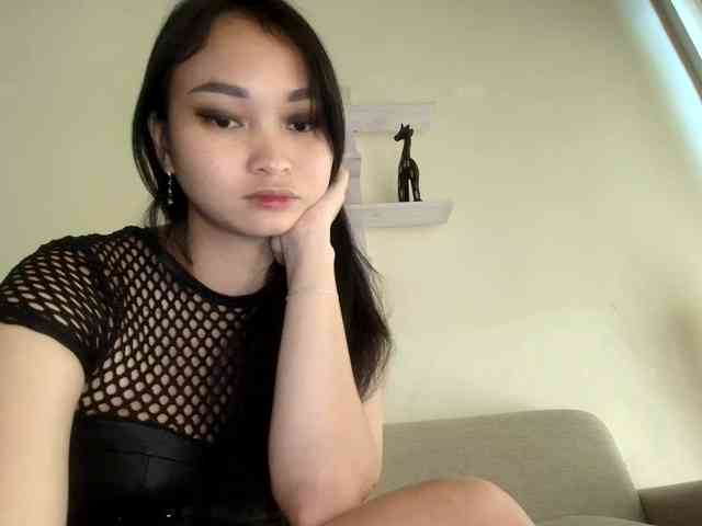 RozyElle webcam