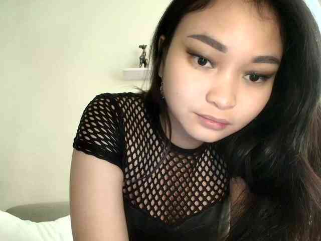 RozyElle webcam