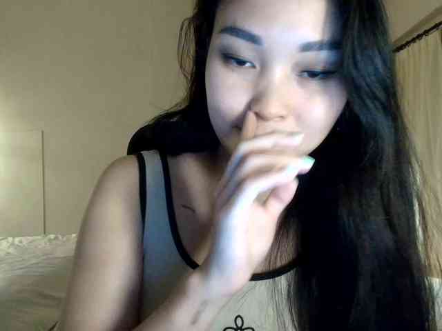 RozyElle webcam