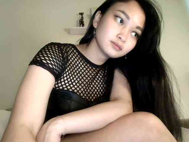 RozyElle webcam
