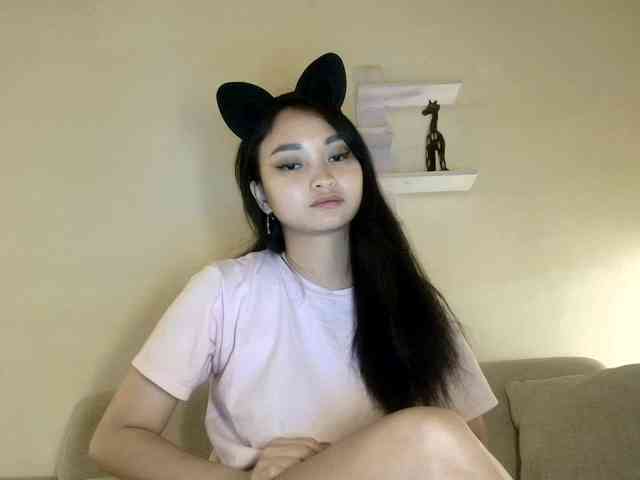 RozyElle webcam