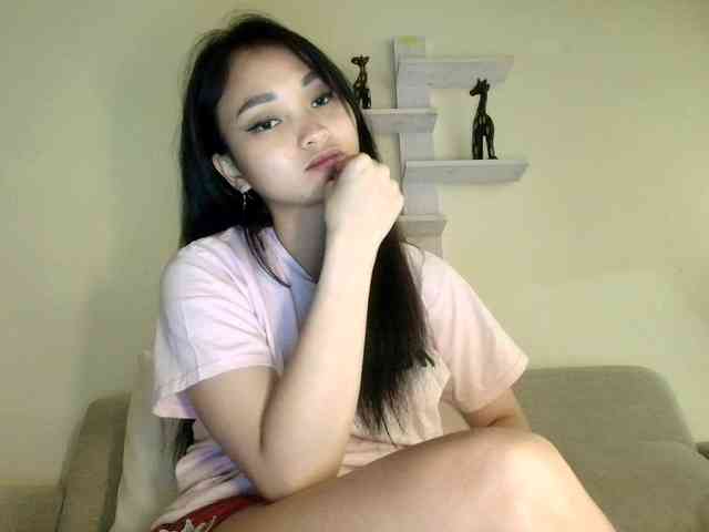 RozyElle webcam