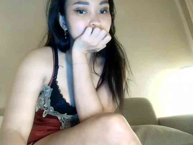 RozyElle webcam