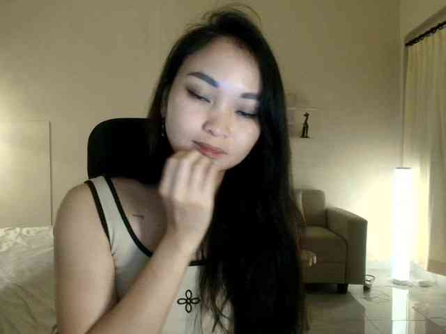 RozyElle webcam