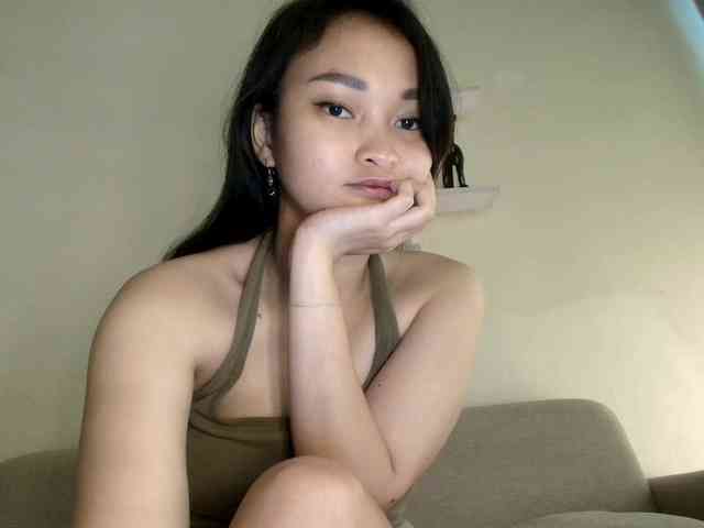 RozyElle webcam