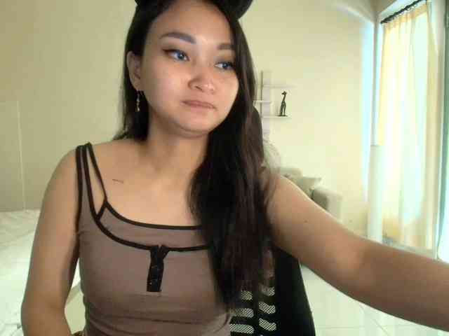 RozyElle webcam
