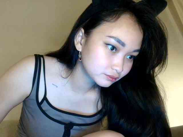 RozyElle webcam