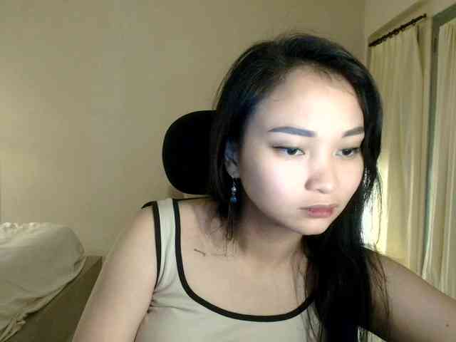 RozyElle webcam