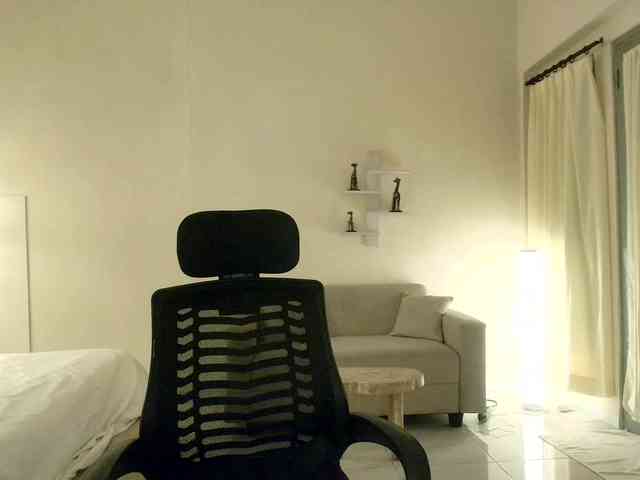 RozyElle webcam