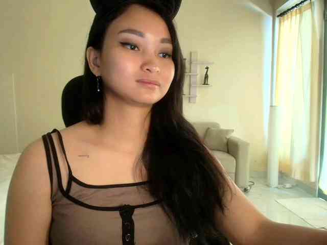 RozyElle webcam