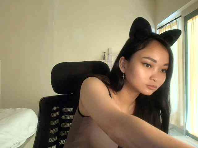 RozyElle webcam