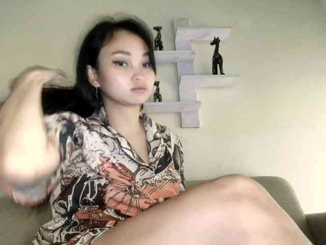 RozyElle webcam