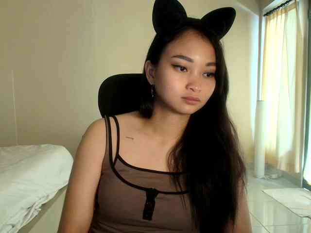 RozyElle webcam
