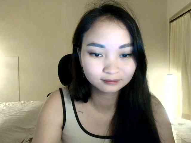 RozyElle webcam