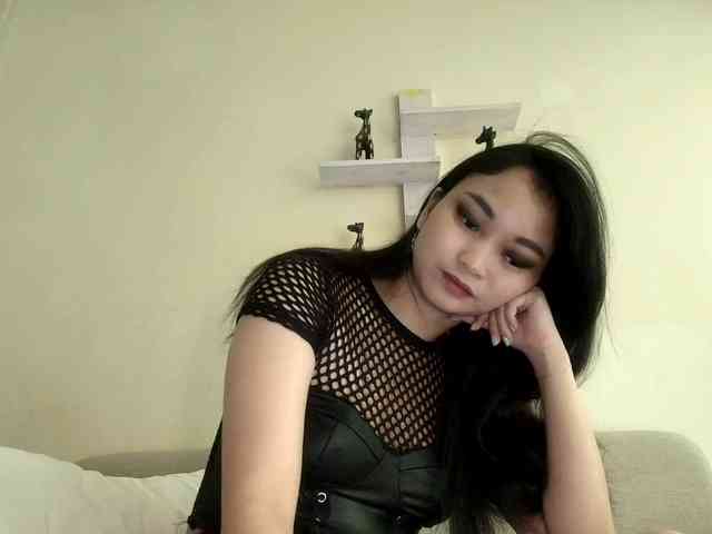 RozyElle webcam