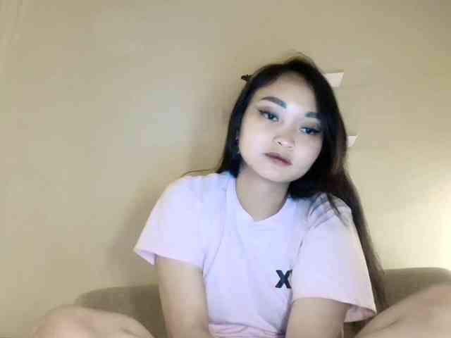 RozyElle webcam