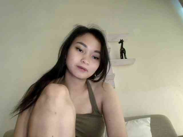RozyElle webcam