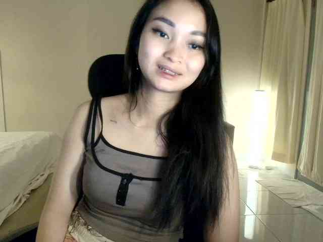 RozyElle webcam
