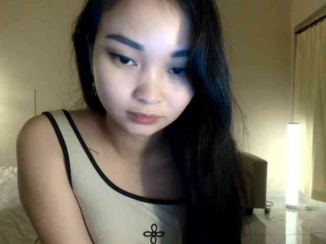 RozyElle webcam