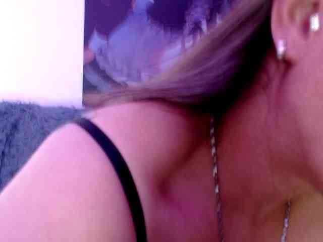 Natalliecolliz webcam