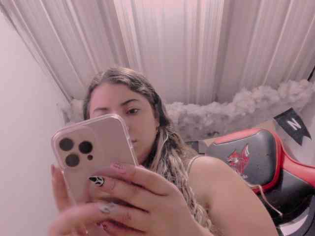 LauuuG webcam