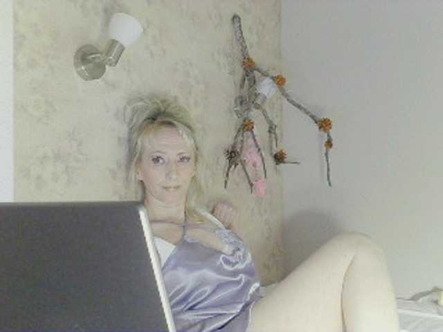 Gratis Live Sexcam mit KatrinExcite KatrinExcite