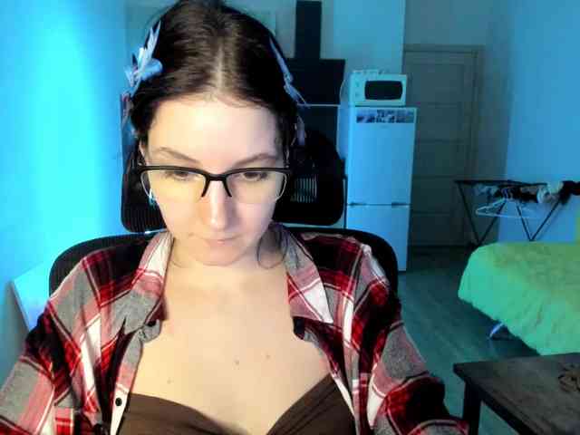 Victoria_Winters webcam