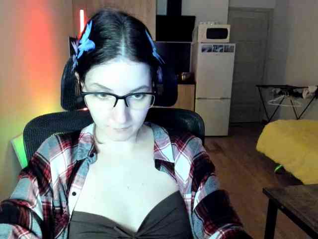 Victoria_Winters webcam